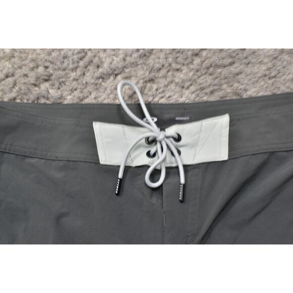 Oakley Men's Gray Swim Shorts Size 40 Polyester Drawstring Solid - Picture 6 of 7